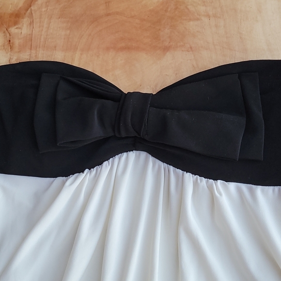 Dress - Picture 3 of 3